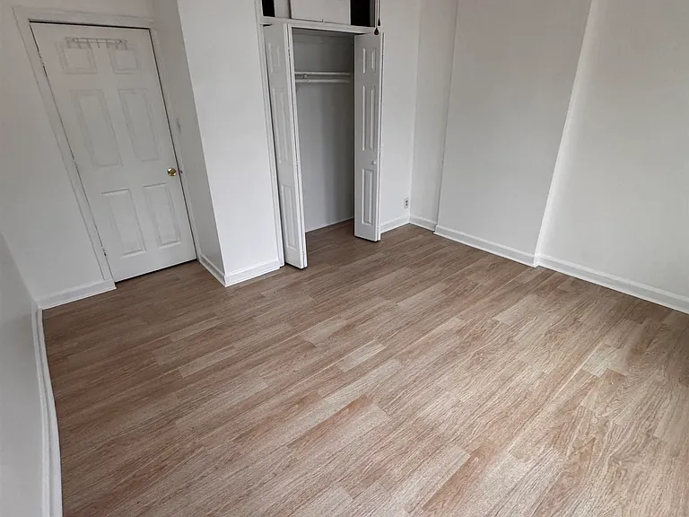 4702 Cottage Ave — Photo 10