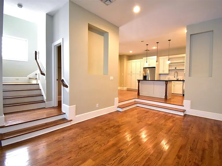 1538 W 23rd St #C — Photo 10