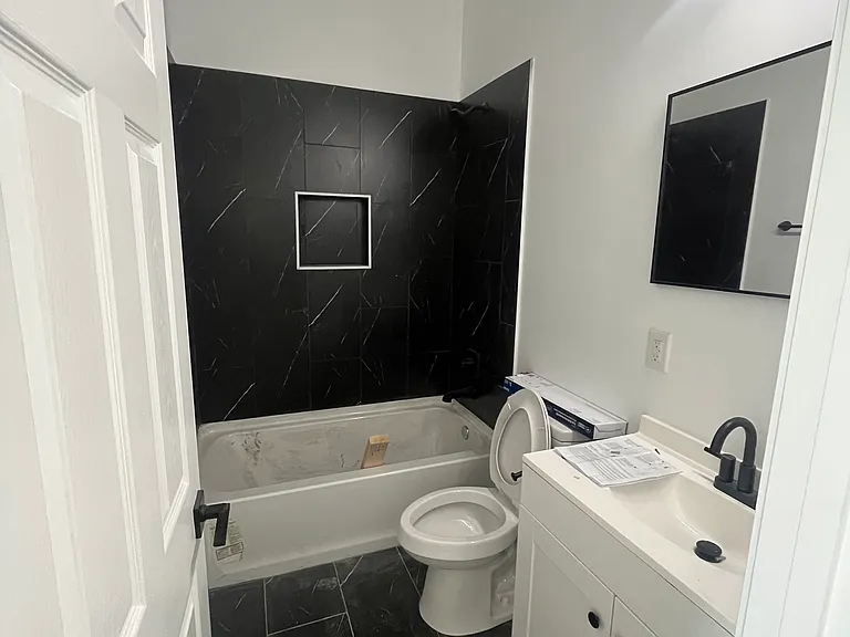 2824 Montgomery St #R — Photo 15