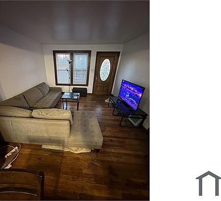 4th image of 11406 Montrose St