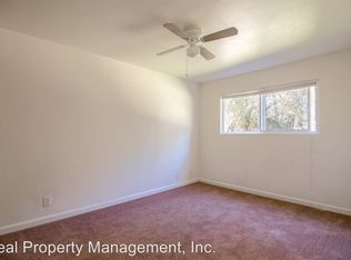 2850 Pioneer Dr APT 18, Redding, CA