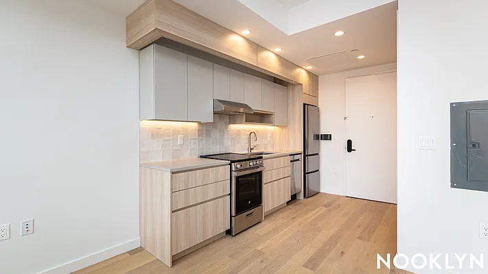 Rented by Nooklyn NYC LLC | media 41