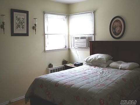 4th image of 42 Clement Ave