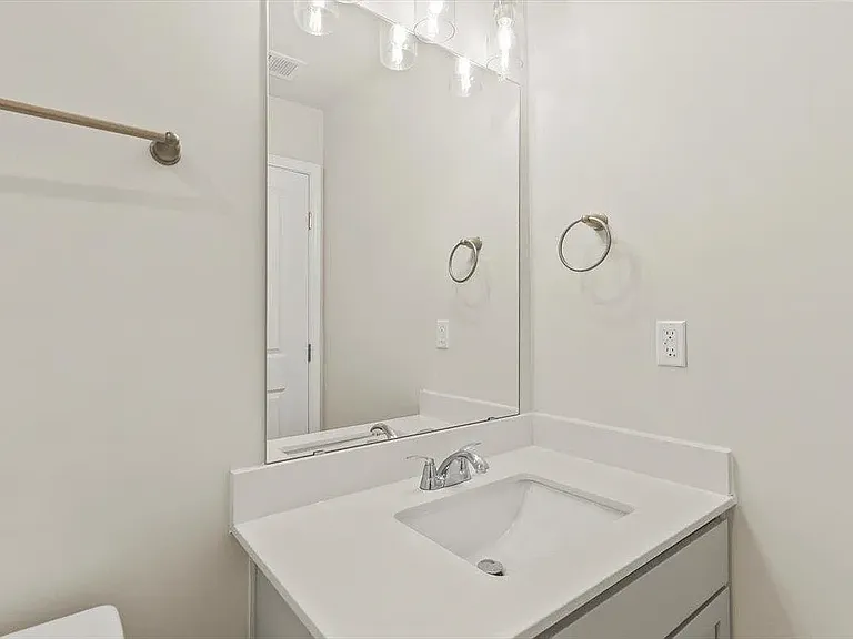 173 Randwick Ln — Photo 38