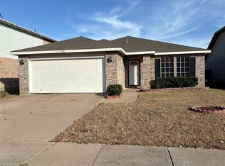 9121 Old Clydesdale Dr, Fort Worth, TX 76123