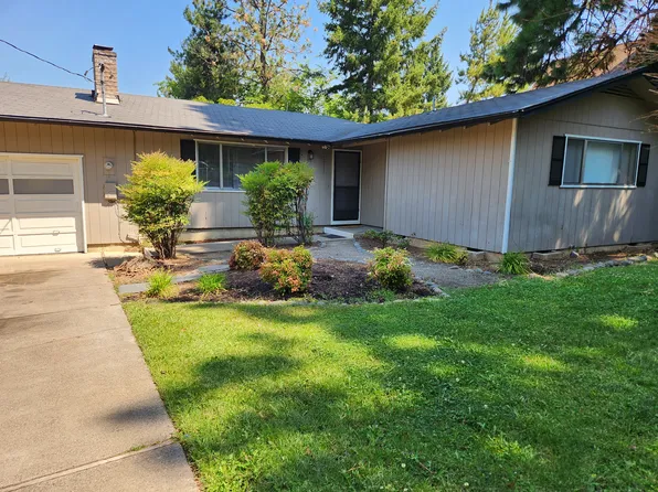 2217 Harrison Ave, Medford, OR 97504