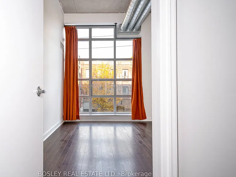 955 Queen St W #311 — Photo 27