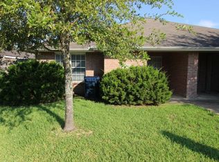 909 Sun Meadow St, College Station, TX 77845