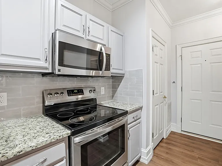 1117 Park West Dr — Photo 15