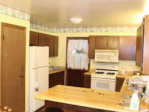 4th image of 4276 128th Ave