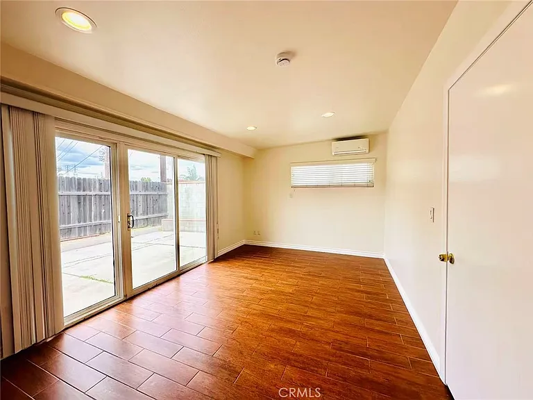 400 E Fernfield Dr — Photo 34
