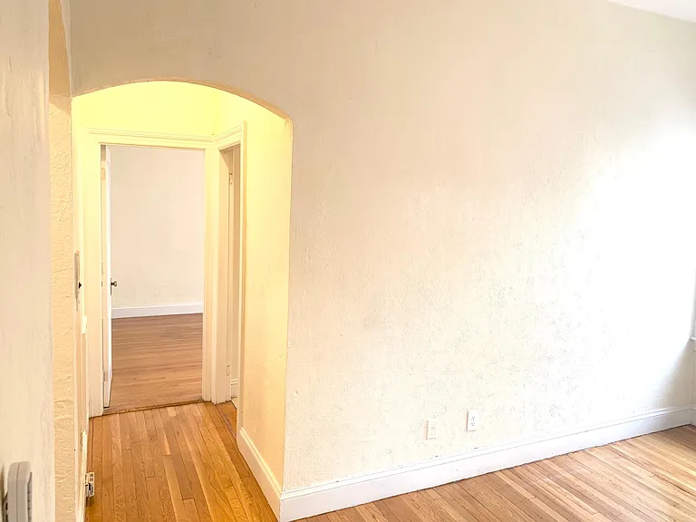 186 Waterman St #1 — Photo 6