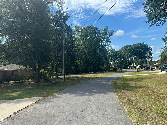 4th image of 134 Live Oak Dr