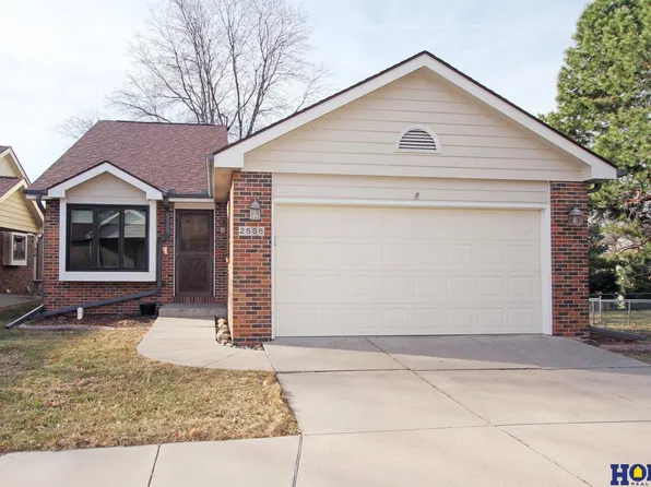 2535 S 60th St #19, Lincoln, NE 68506