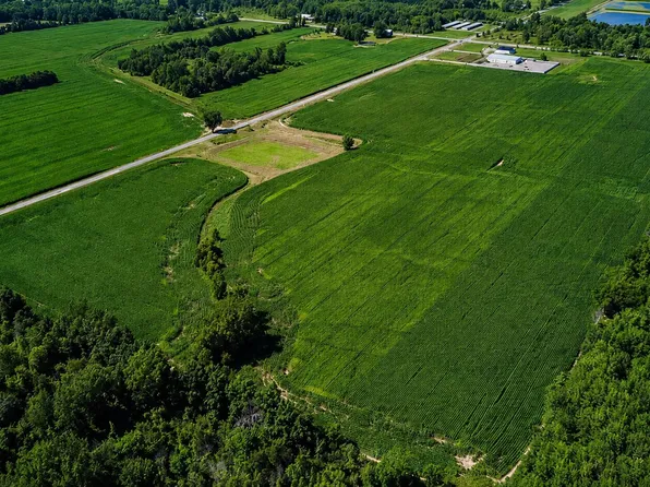 7200 W Us Highway 12 #B, Three Oaks, MI 49128