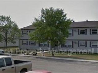 815 Center St S #5, Wahpeton, ND 58075