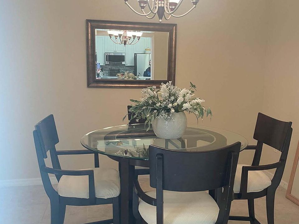 2nd image of 3004 Savoy Dr