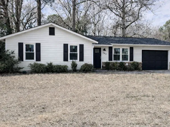 529 Oci Dr, Jacksonville, NC 28540