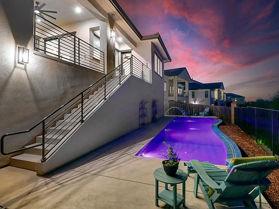 4th image of 2042 Ritchie St