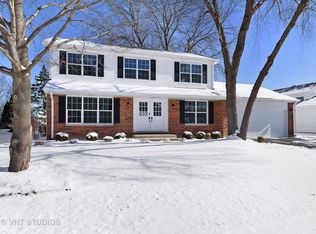 780 Stillwater Ct, Lake Zurich, IL 60047