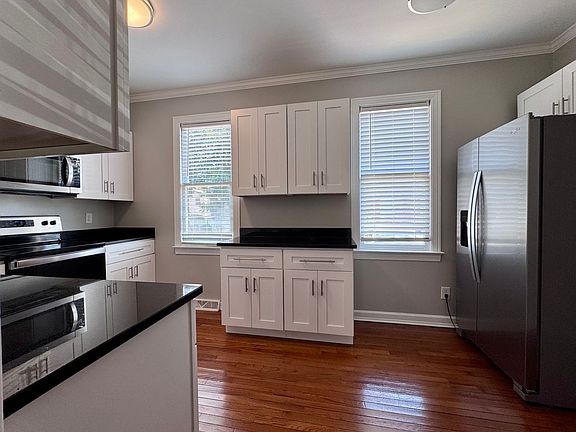 5th image of 311-2 E 19th St SW #661bd0fb1