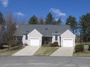 5 Alcott Ln, Pittsfield, MA 01201
