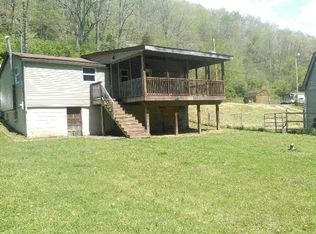 3767 Allens Fork Rd, Charleston, WV 25320