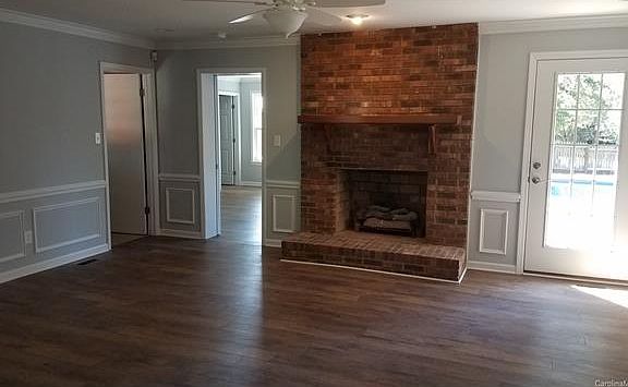 4th image of 1429 E Perry St