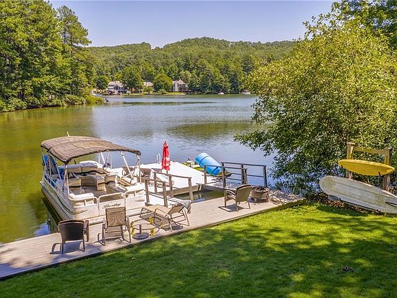 Image 2: Private Dock with Beautiful Views