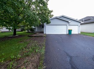 9612 Hallmark Ave S, Cottage Grove, MN 55016
