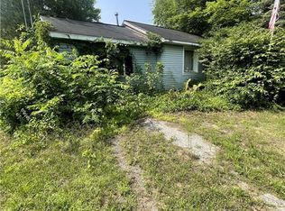 9509 Frankfort Rd, Holland, OH 43528