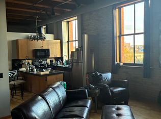 289 5th St E, Saint Paul, MN 55101