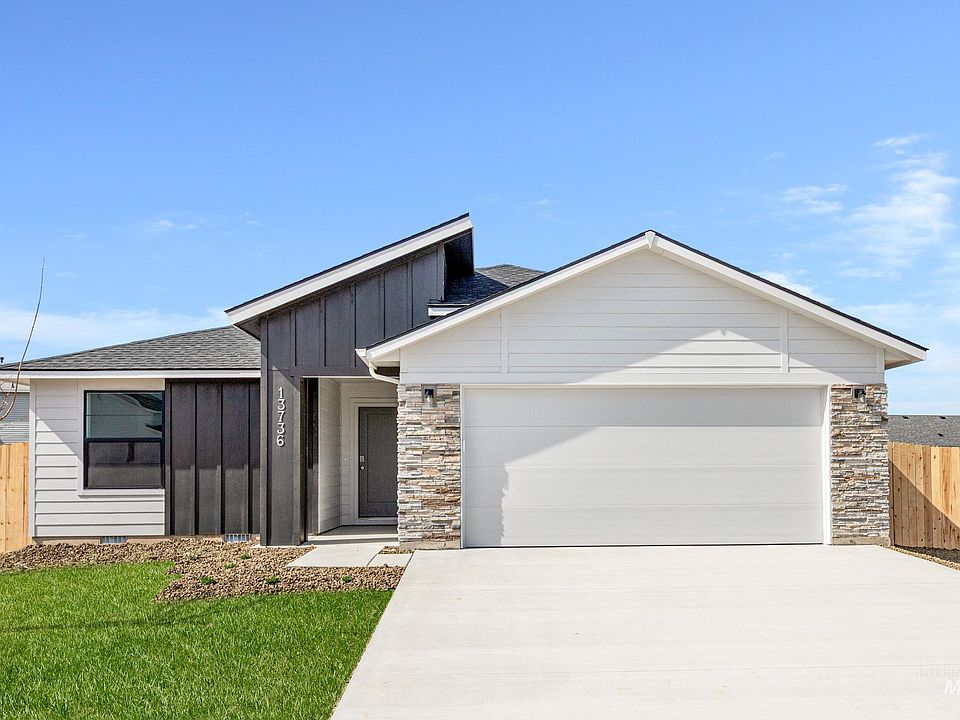 1st image of 13736 Inman Ct