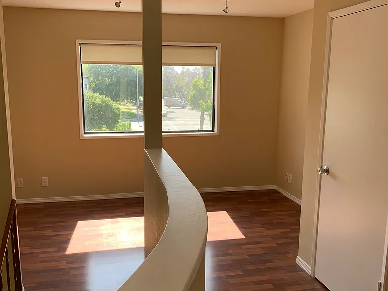 2615 W Grand Ave — Photo 10