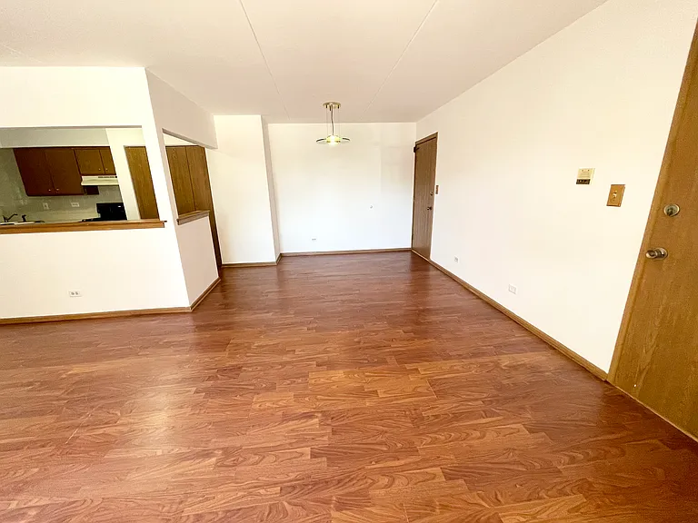 8630 S Nordica Ave #4 — Photo 3