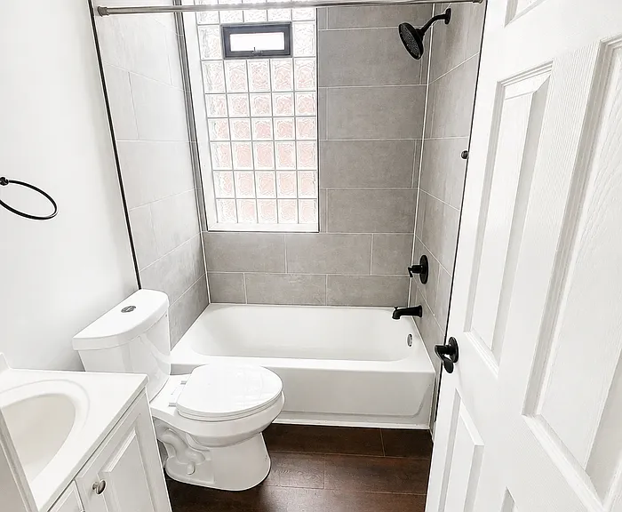 4451 Oakland Ave — Photo 7
