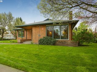 2880 SE Harrison St, Portland, OR 97214