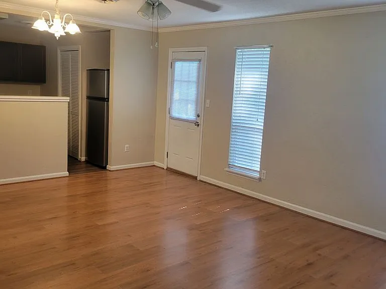 15 Lakewood Ct — Photo 5