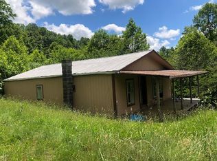 1553 Bear Rdg, Dante, VA 24237