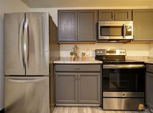 4424 Reka Dr #4424, Anchorage, AK 99508