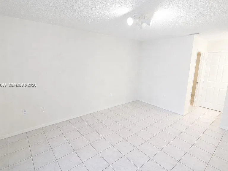 464 NE 210th Circle Ter #204 — Photo 10