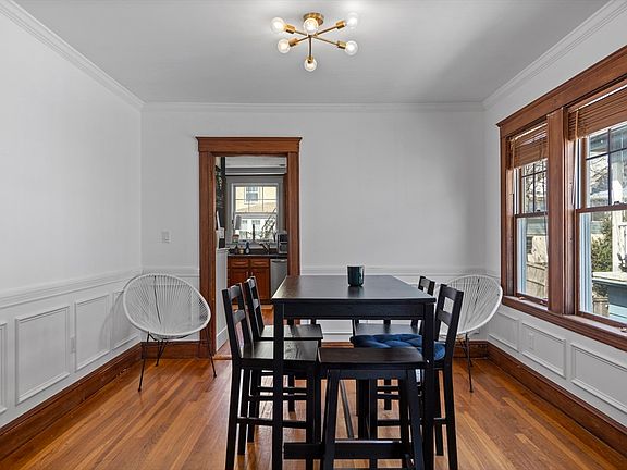 5th image of 69 Westmoreland St Floor 2