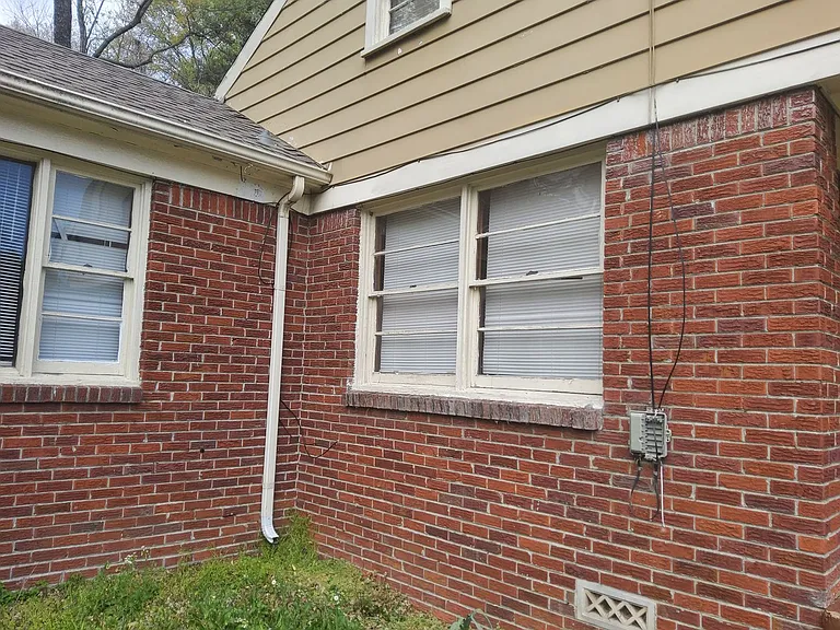 2714 James Rd — Photo 8