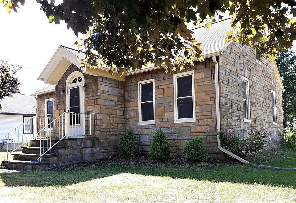 1st image of 419 Upper Oakwood Ave
