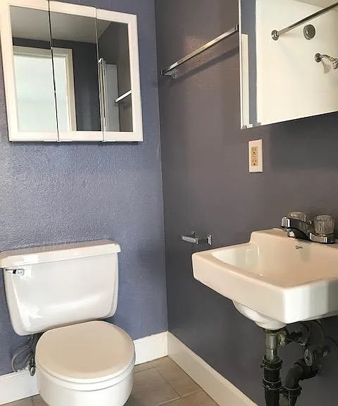 Smoke Tree Studio Apartments — Photo 31