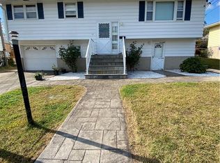 21 Tedesco Dr, Waterbury, CT 06708