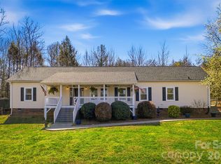 3053 Dalton Dr, Morganton, NC 28655