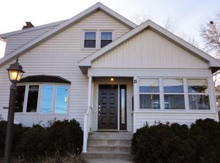 21 S Harrison St, Belleville, WI 53508
