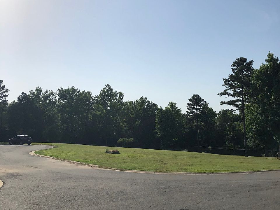1st image of 14 Carrington Pt
