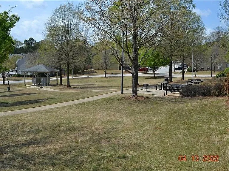 9050 Bayrose Cir — Photo 14